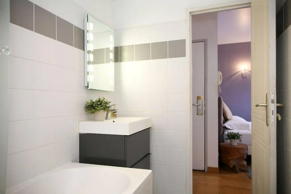 404 - Petit Bijou Dans Immeuble Hotelier Paris 5 - Flat-Guest فرنسا