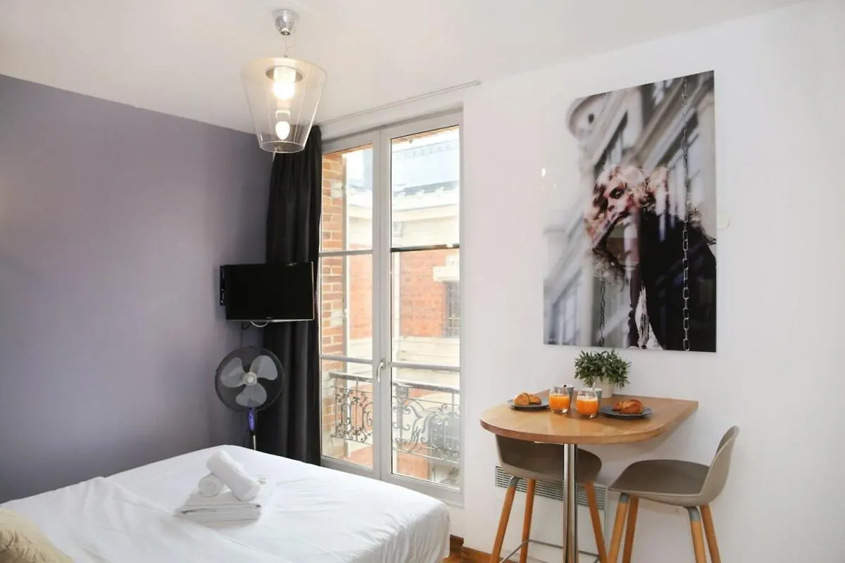 404 - Petit Bijou Dans Immeuble Hotelier Paris 5 - Flat-Guest Apartamento